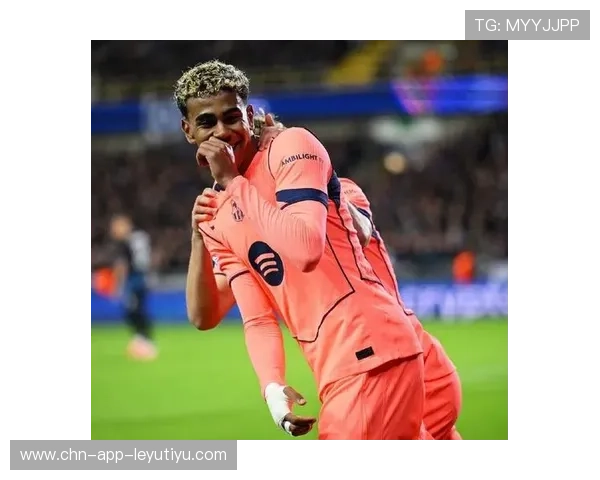 巴萨防线继续暴露问题，布鲁日三度落后三度扳平，巴萨中场布教授